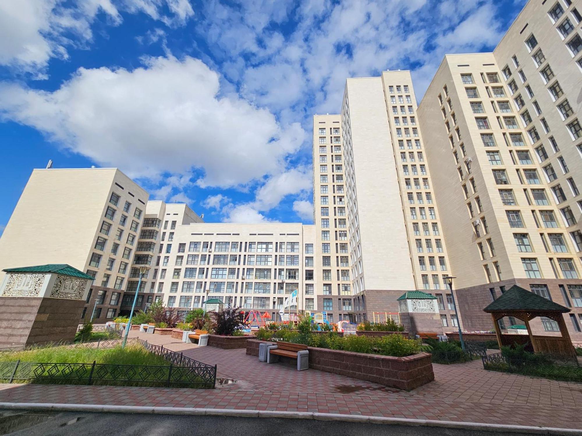 Ernaz Plus Apartments: Promenade Expo 아스타나 외부 사진